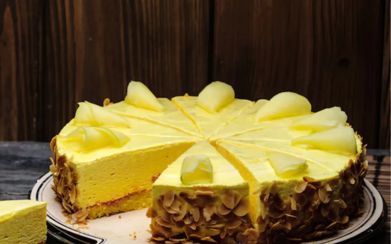 Torta Gelada de Manga com Coco (Sem Açúcar Refinado, Sem Glúten e Sem Lactose)