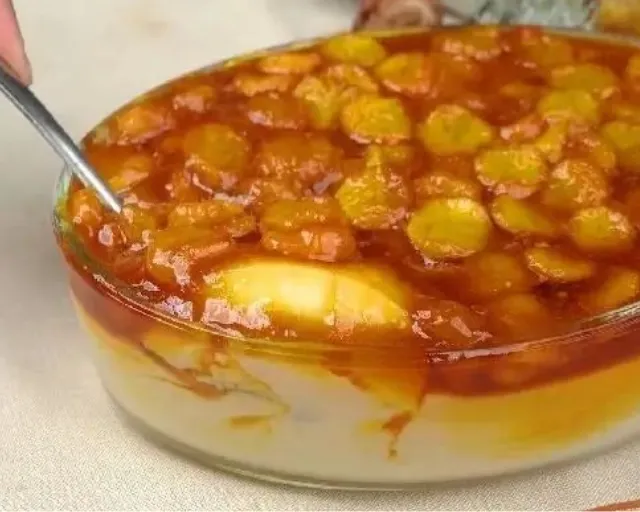 Torta de Banana na Travessa com Caramelo